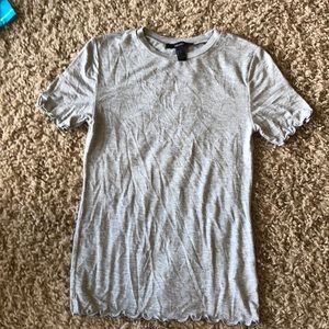 Gray tee with ruffles